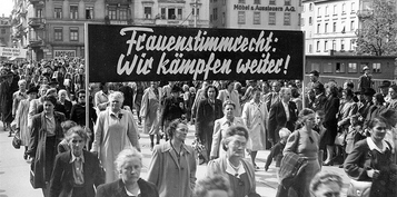 Démonstration il y a 50 ans : Droit de vote des femmes