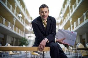 Portrait de Michel-Eric Lamon, diplômé d'OpenUni Suisse