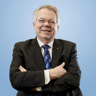 Prof. Dr Helmut Hoyer Prof. Dr Helmut Hoyer