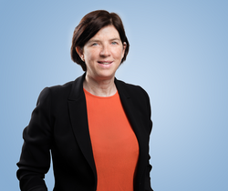 Dr Henrietta Carbonel
