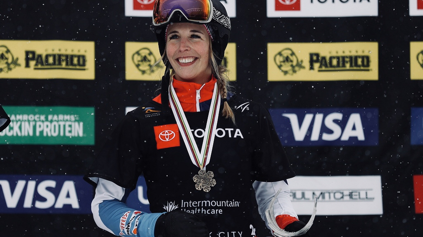 USA SNOWBOARD AND FREESTYLE WORLD CHAMPIONSHIPS Jenny Ladina sur un podium